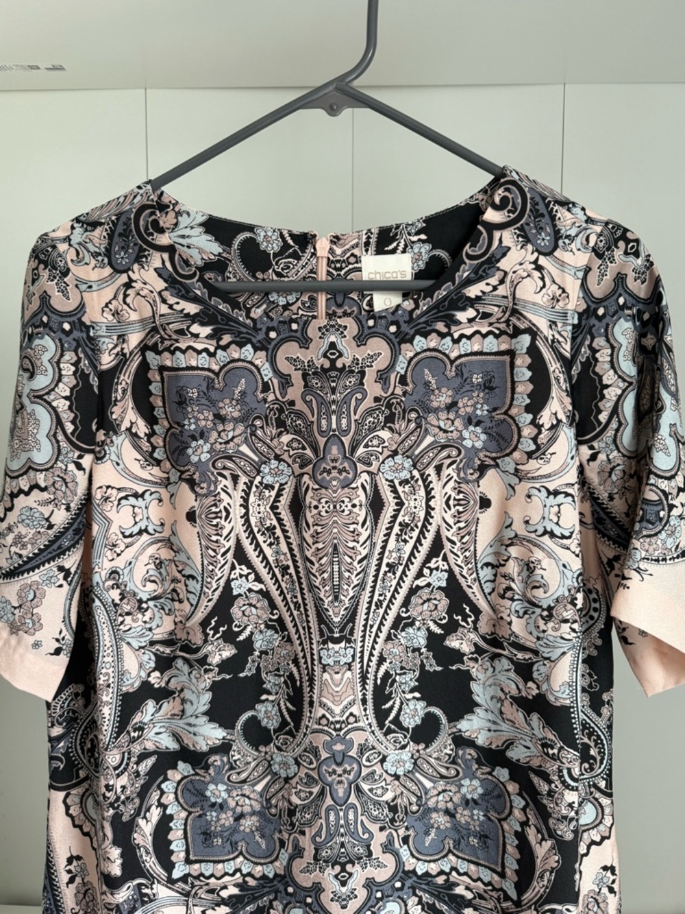 Chico’s Sz 0 Careerwear Paisley Shift Dress Pink Black Career Event Midi length - Picture 6 of 15